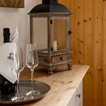 Bijou Chalet *